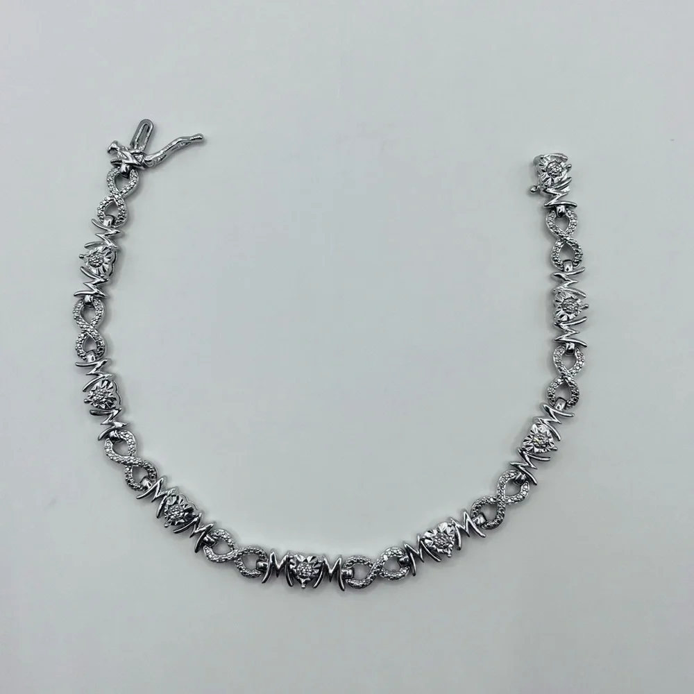 Beautiful MOM Natural Diamond Accented Bracelet - Picture 6 of 6